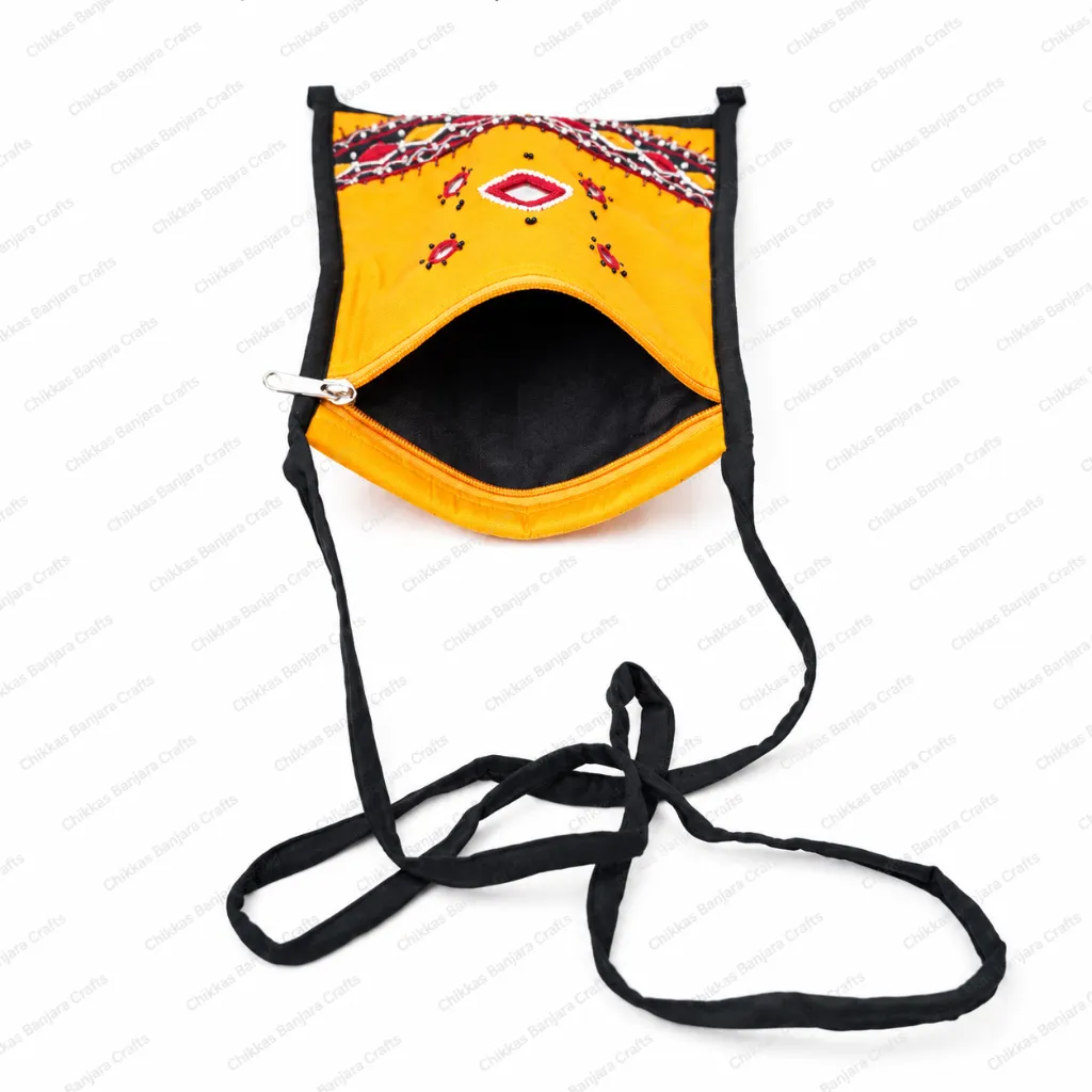 Yellow pouch with long black strap-20.webp